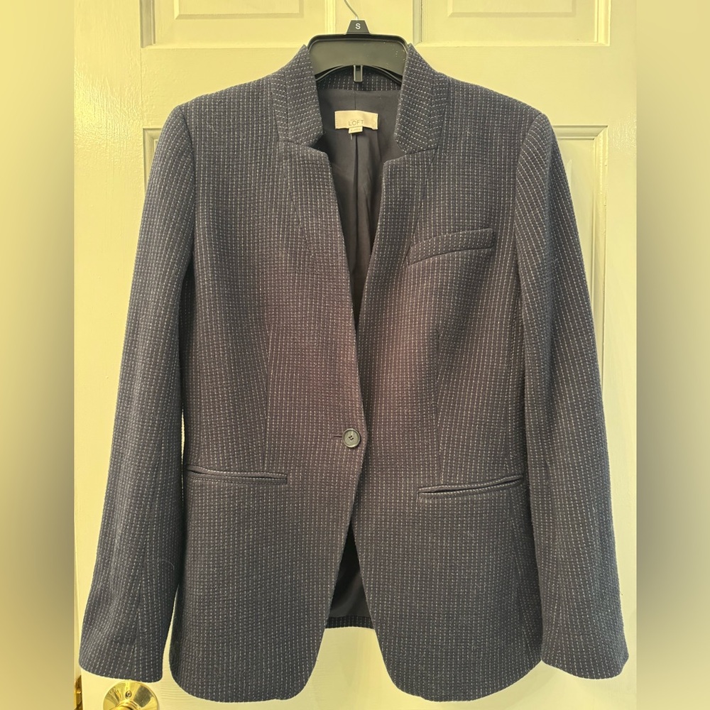LOFT navy blue pinstripe knit blazer. Like new 
Single button. Fitted and lined